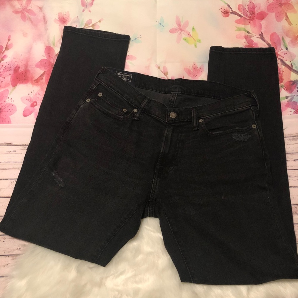 Black Men’s Jeans